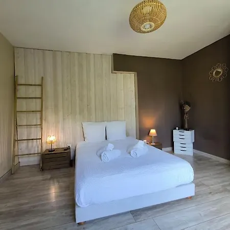Maison 4 Personnes-2 Chambres-jardin-calme Holiday home Coarraze