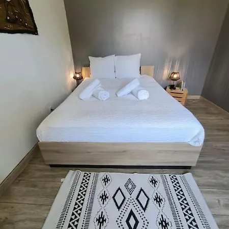 Holiday home Maison 4 Personnes-2 Chambres-jardin-calme *