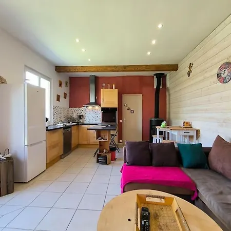 Maison 4 Personnes-2 Chambres-jardin-calme Holiday home Coarraze