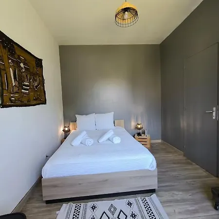 Holiday home Maison 4 Personnes-2 Chambres-jardin-calme *