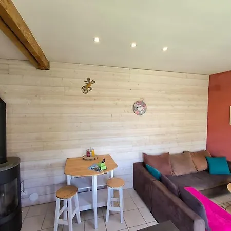 Maison 4 Personnes-2 Chambres-jardin-calme *