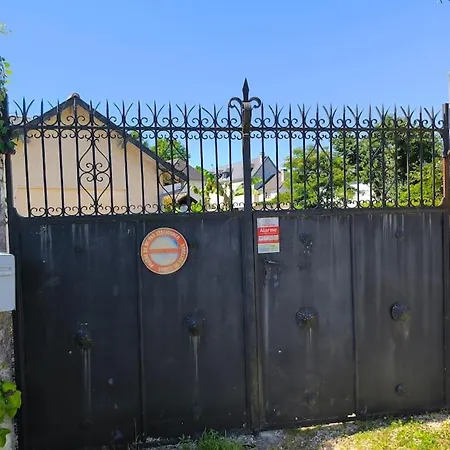 Maison 4 Personnes-2 Chambres-jardin-calme Holiday home